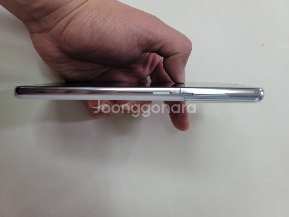갤럭시S21 5g 256gb skt 화이트 민팃급팝니다--4