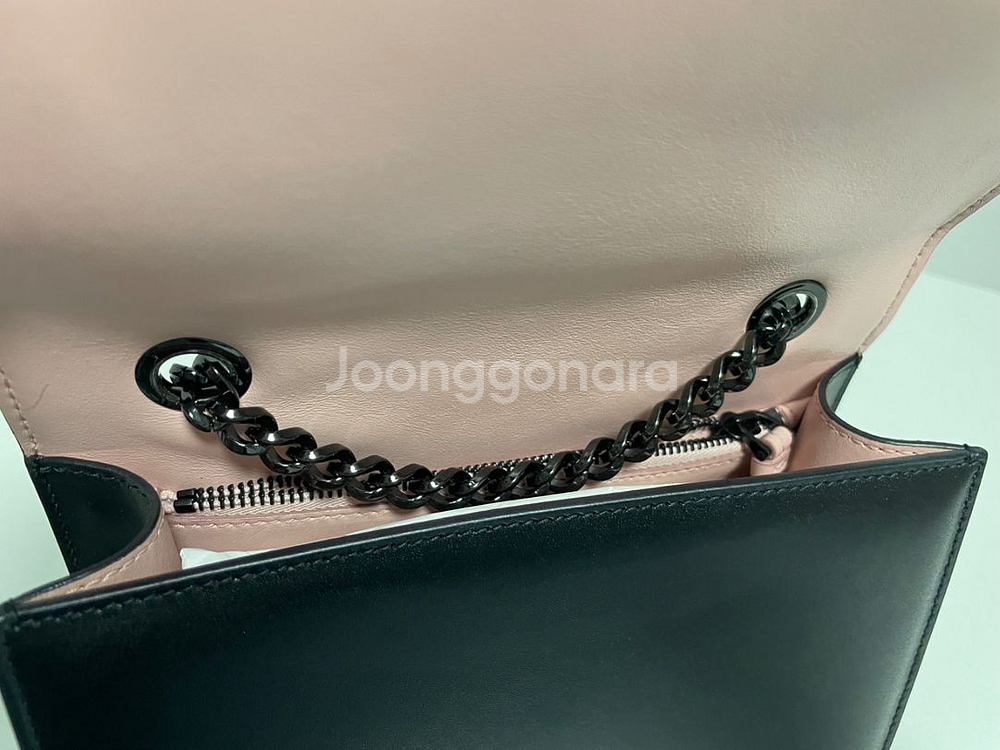 페라가모크로스백--2