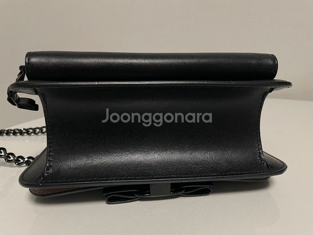 페라가모크로스백--7