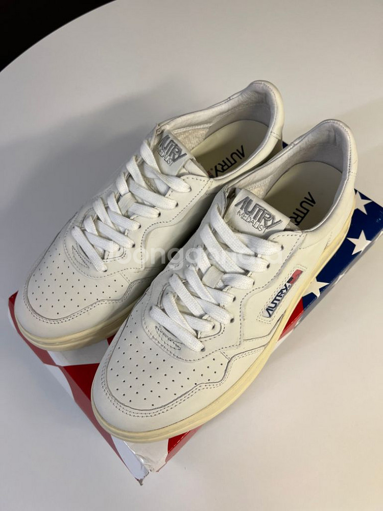 오트리(Autry) 메달리스트 고트스킨 42--1