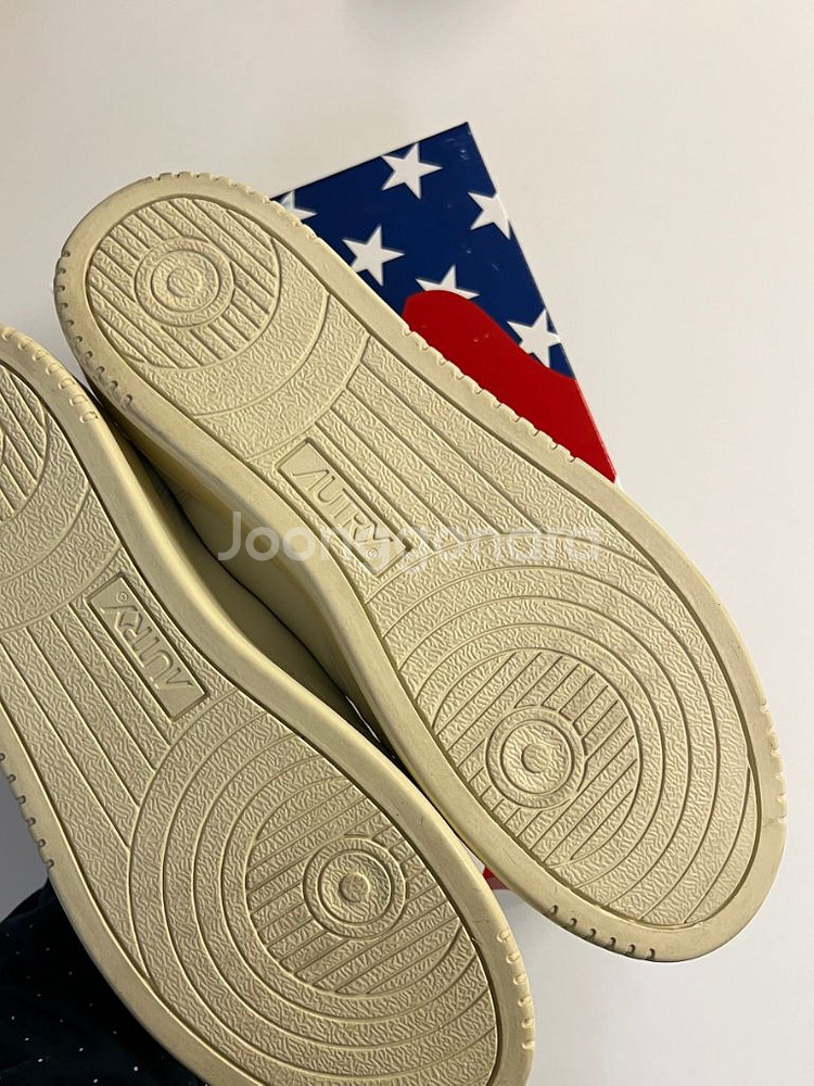 오트리(Autry) 메달리스트 고트스킨 42--5