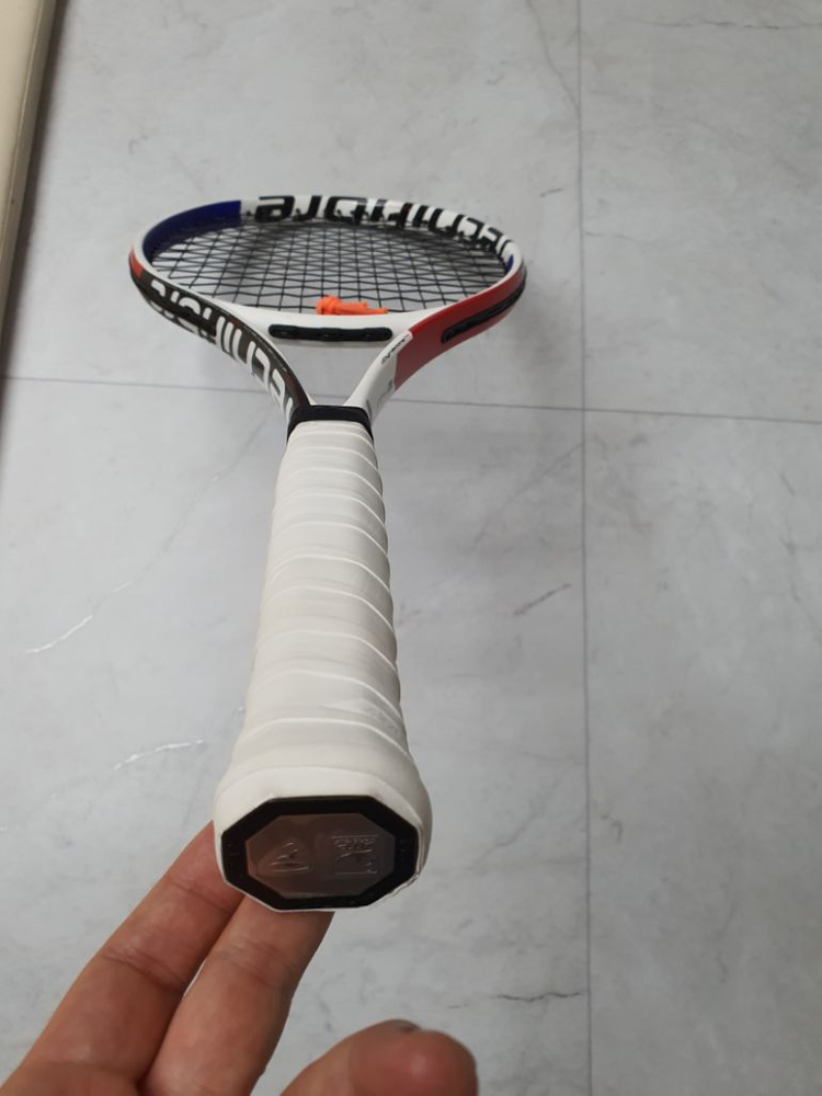 테크니화이버테니스라켓--1