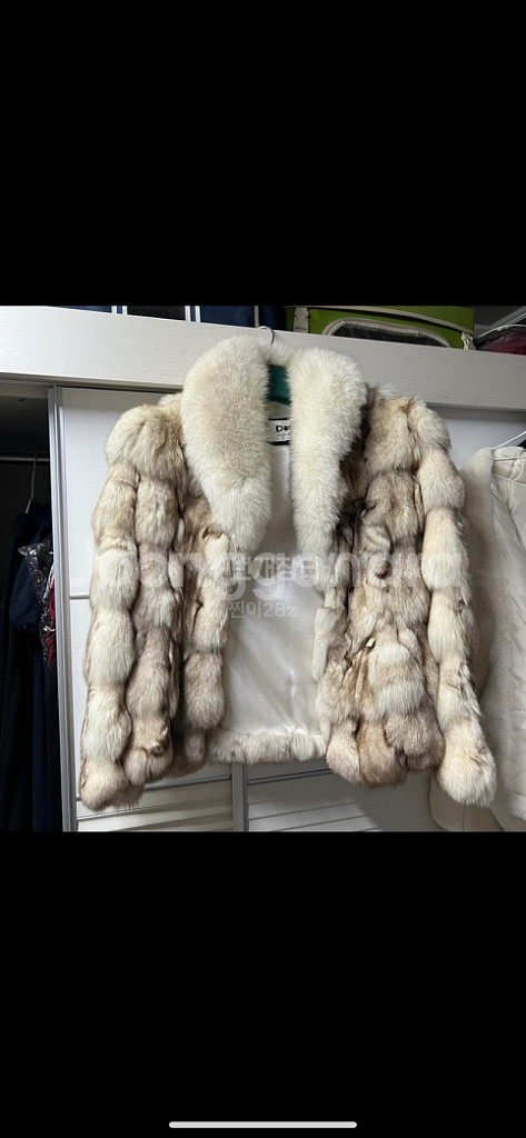 돌체앤가바나 100프로 여우털 무스탕--0