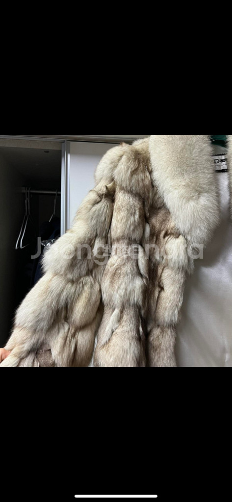 돌체앤가바나 100프로 여우털 무스탕--3