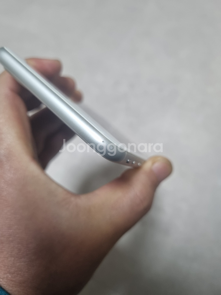 아이폰8 플러스 64gb--1