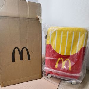 맥도날드 캐리어 22인치 새상품