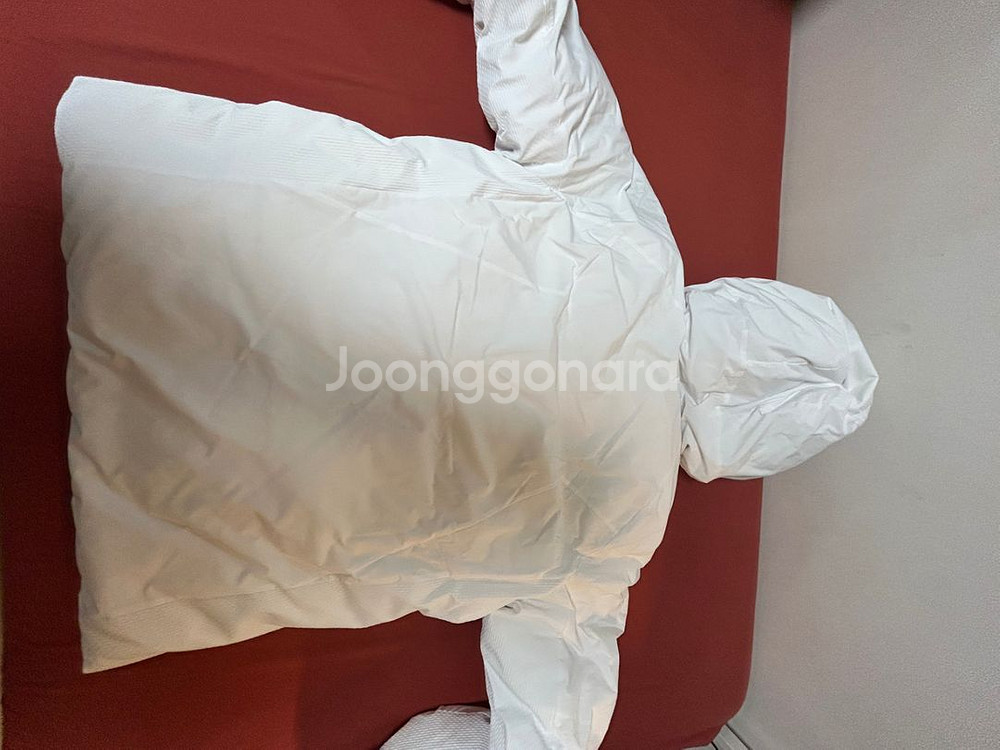 (데상트) 스키 스타일 후드형 다운자켓--1