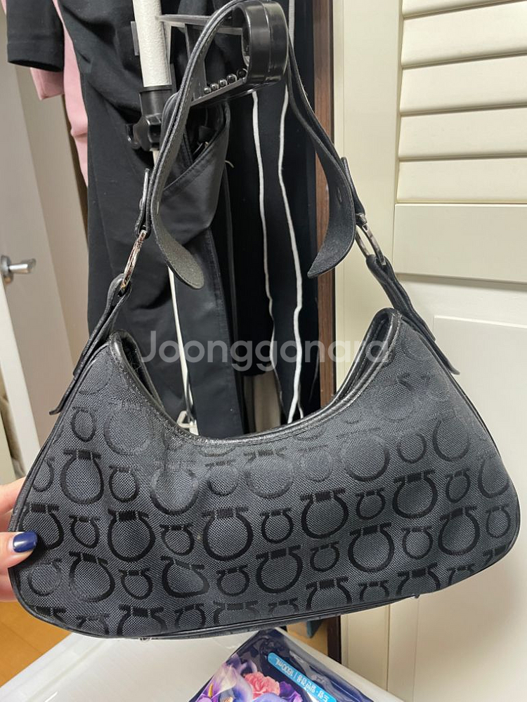 페레가모 호보백--6