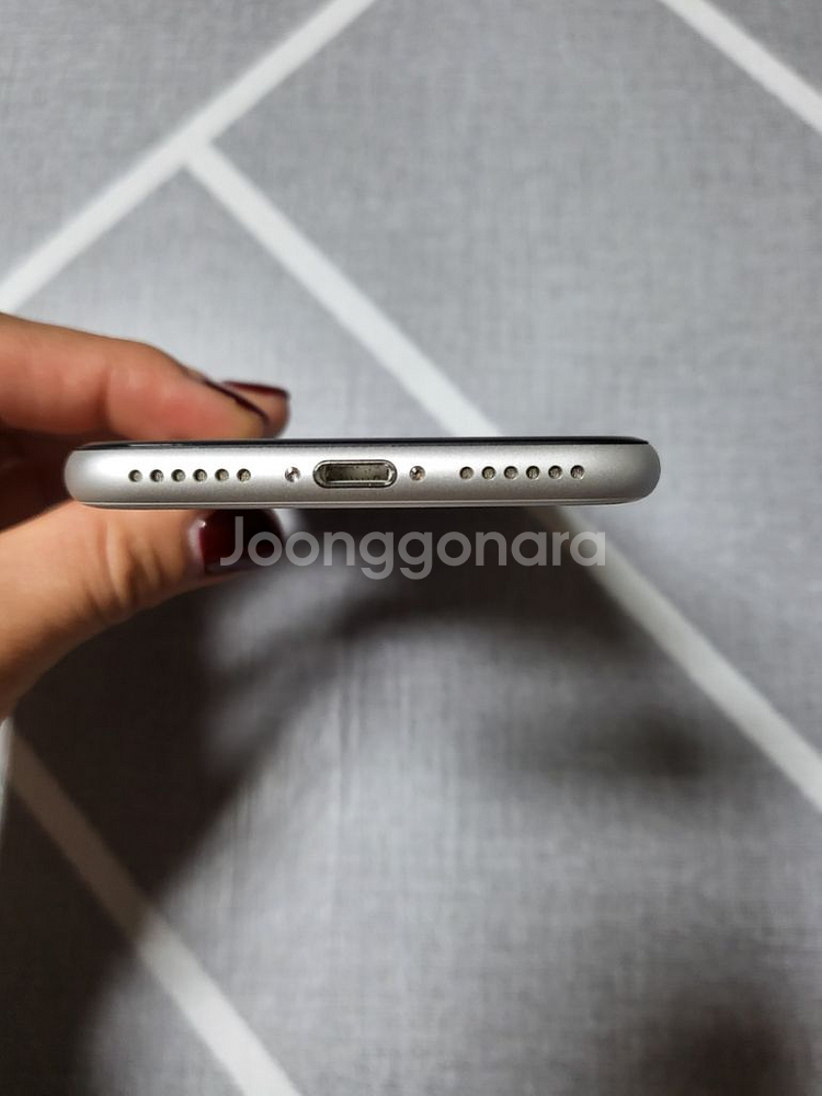 아59)아이폰se2 128기가 화이트 상태굿!--5