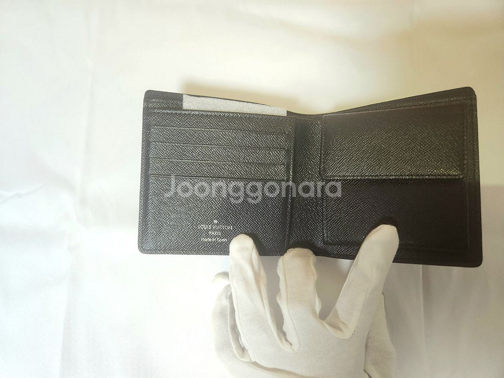 루이비통 다마에 반지갑 무하자 거의 새 제품 팝니다--2