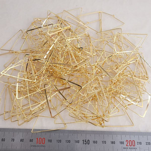 금속장식 삼각링장식 골드색상 40미리 168개 일괄