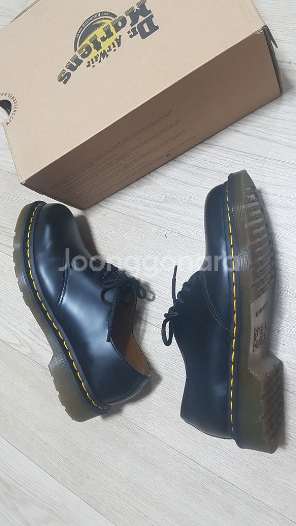 닥터마틴 1461 스무스 신품급 uk6 250--1