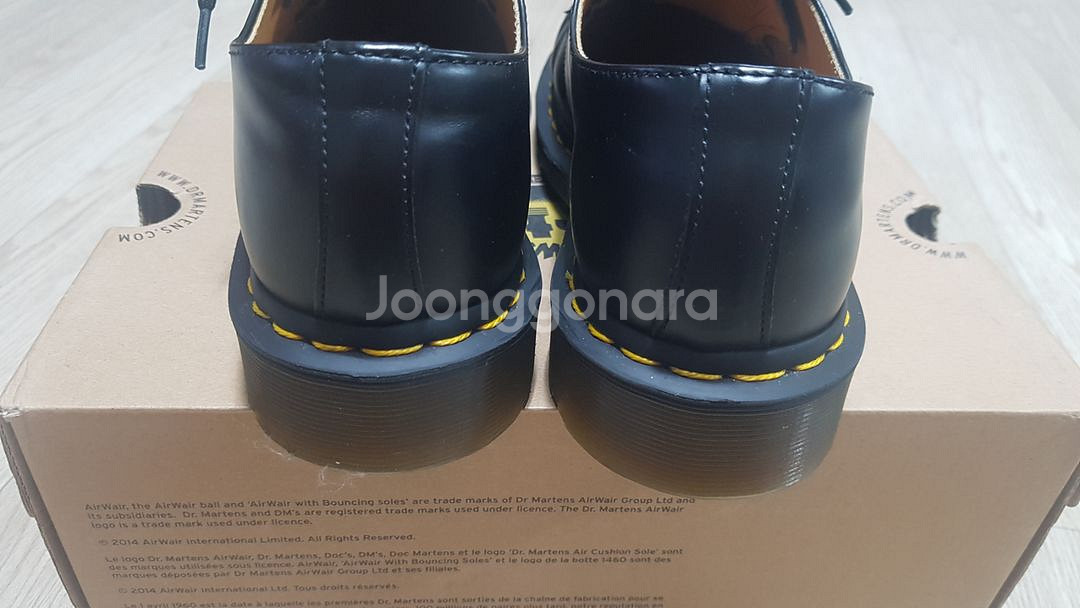 닥터마틴 1461 스무스 신품급 uk6 250--3