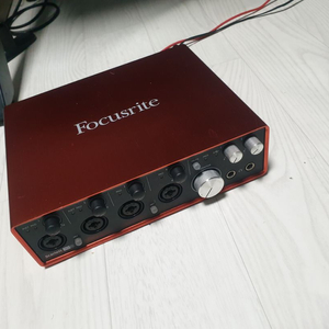 focusritescarlett 오디오 인터페이스