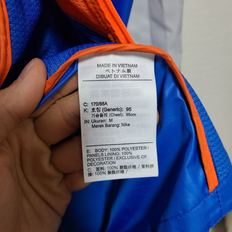 (새상품) 나이키윈드러너 남성 바람막이 자켓 M사이즈--8