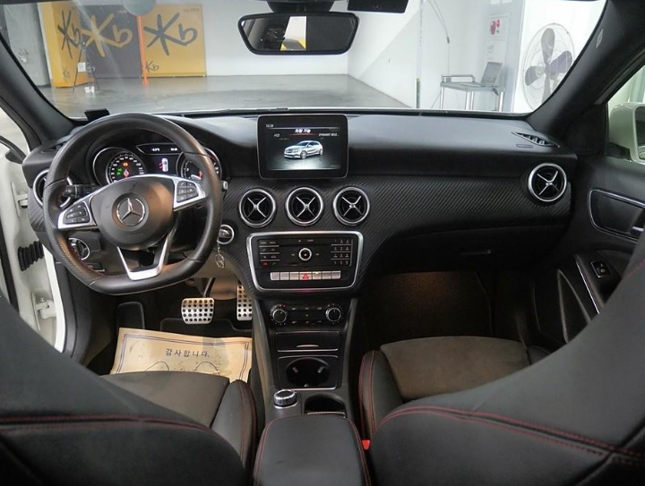 신차와 같은 중고차 [벤츠] A클래스 W176 A200 이미지