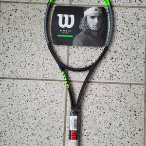 윌슨 테니스 라켓 블래이드 V7 96 제품 18X20