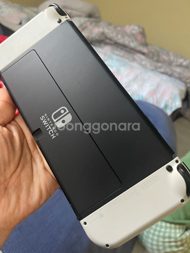 닌텐도 스위치 oled 팝니다.--1