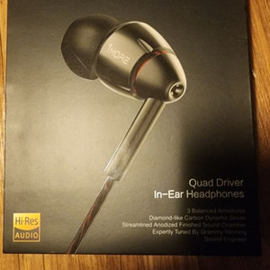 1MORE In Ear Headphones