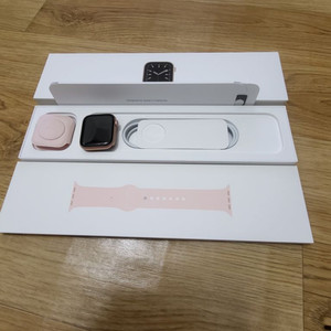 애플워치6 44mm 골드 셀룰러 판매합니다