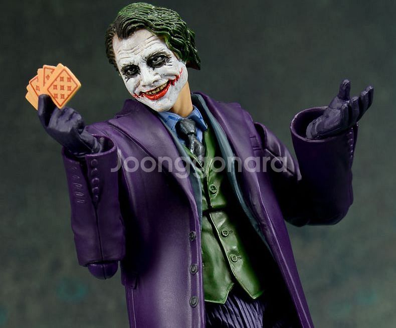 다크나이트 조커 피규어(MAFEX)--5