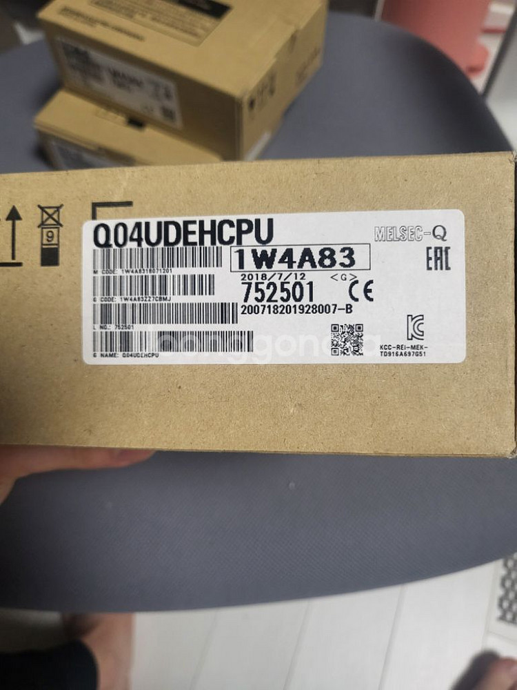 미쓰비시plc 신품 Q04UDEHCPU--0