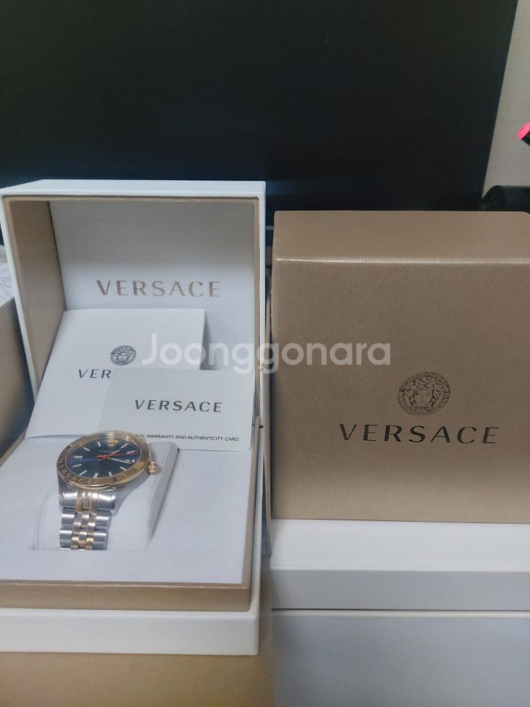 베르사체시계--1