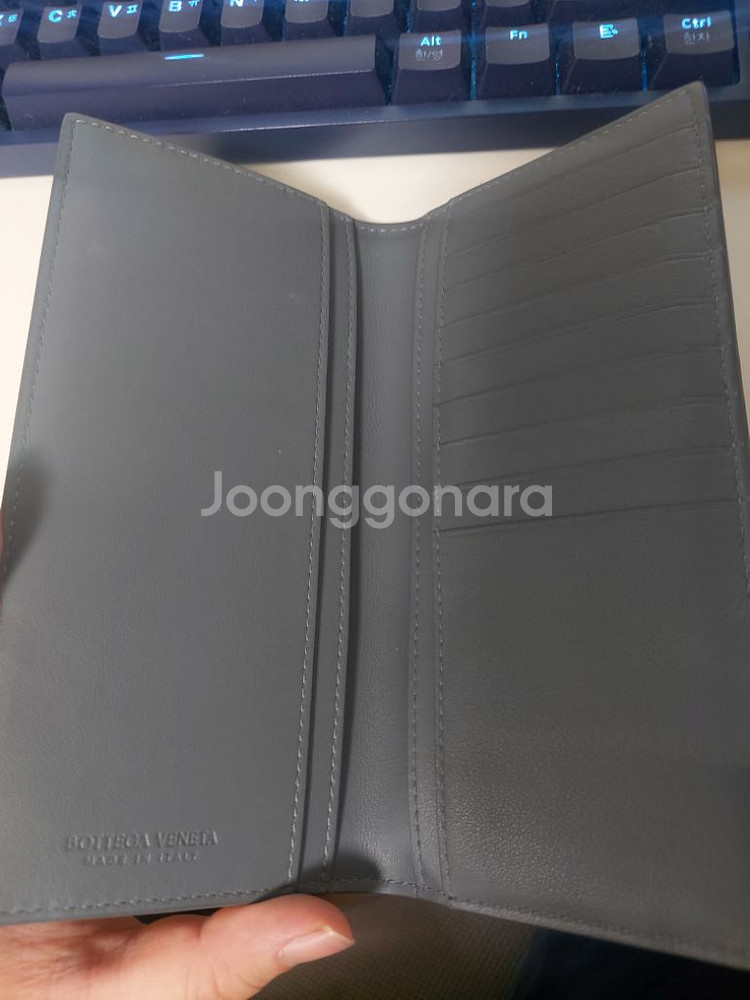 보테가베네타 장지갑--1