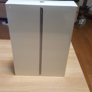 iPad 9세때 64GB 미개봉