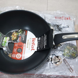 테팔 뉴이모션 볶음팬 28cm