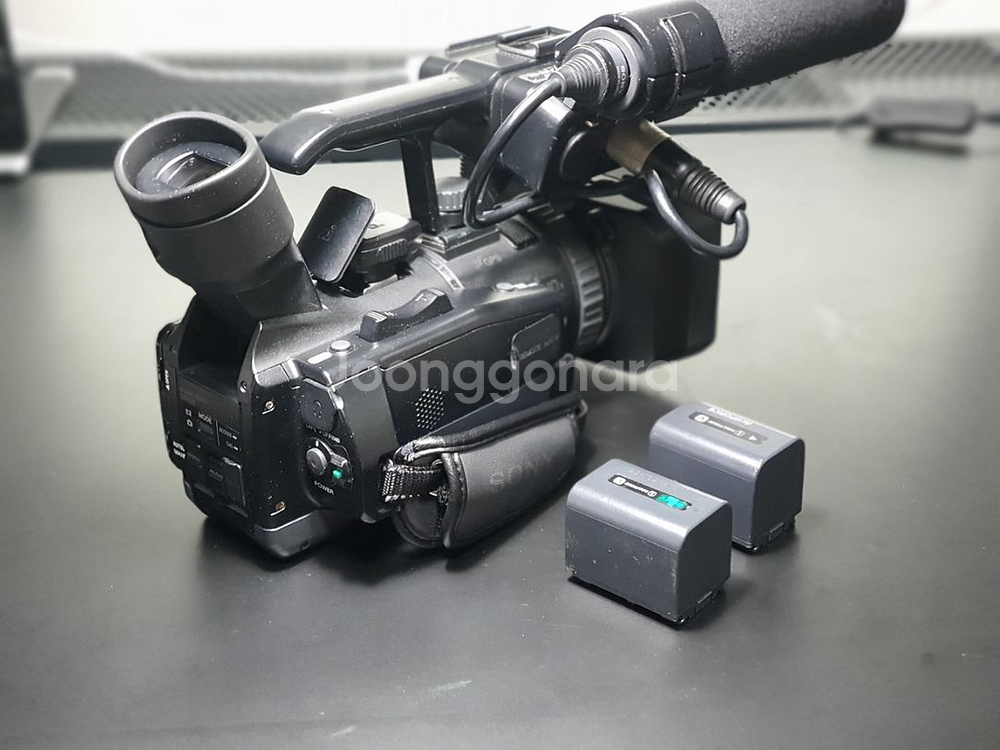 소니 캠코더 NX-70N--1