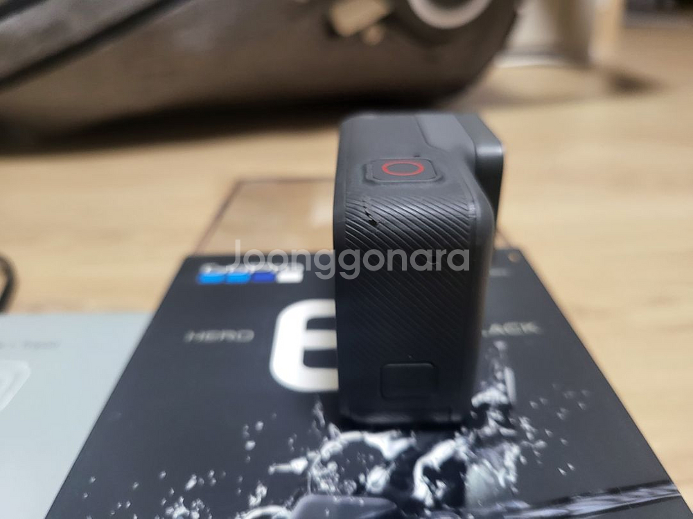 고프로 히어로6 블랙 + 쇼티 판매--8