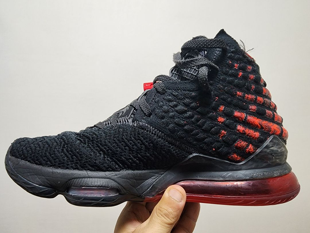 나이키 농구화 르브론17 검빨(275, 중고)--2