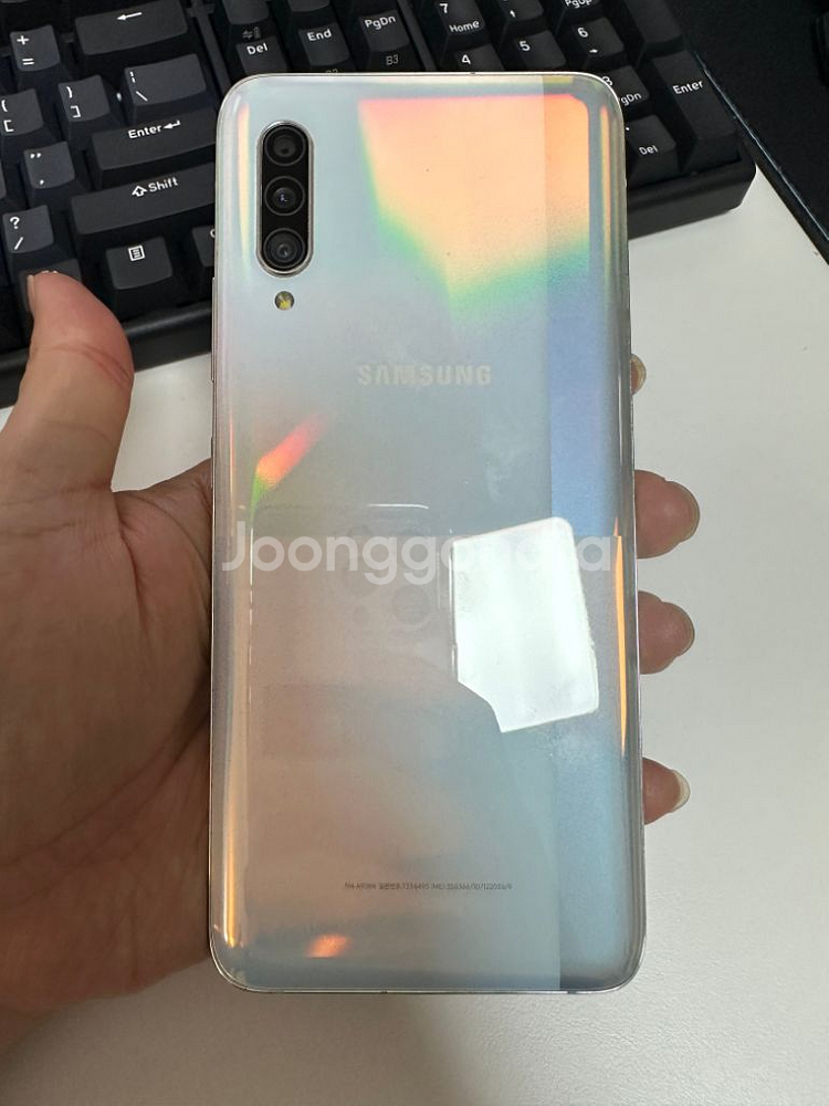 갤럭시 A90 화이트--1