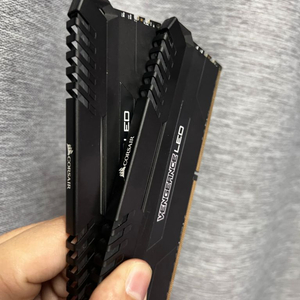 커세어 LED RAM 16G