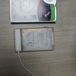 10tb hdd 판매합니다.