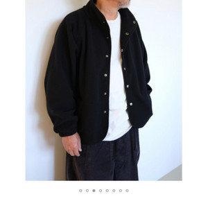 모데스트무드 mens line west fleece