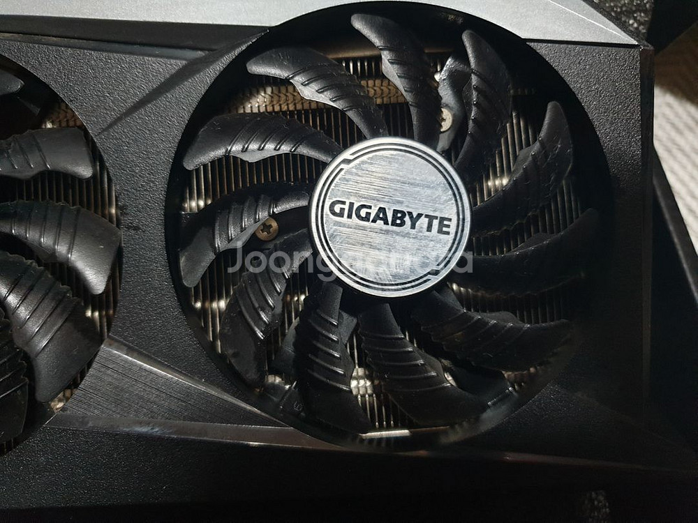 기가바이트 rtx3070 게이밍 oc 팔아요--2