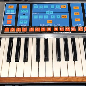 Moog Source 무그 신디사이저(판매완료)