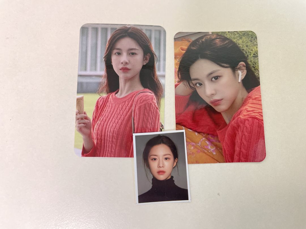 고윤정굿즈판매(양면포카+증사) 이미지