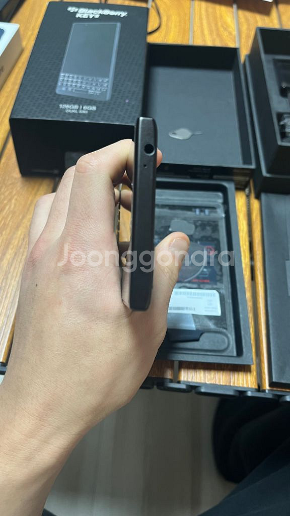 블랙베리 키투 128g 블랙 국내 정발 판매합니다.--5