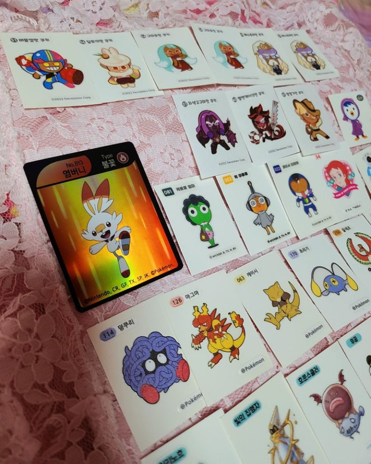 띠부띠부씰 스티커 포켓몬스터 메이플 잔망루피 쿠키런 앤 이미지