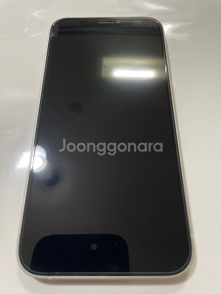 아이폰12 화이트 64g 팔아요--1