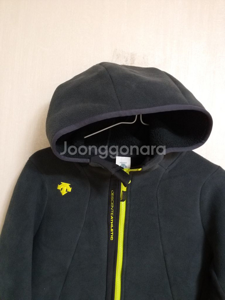 여성 데상트 후리스 후드집업 (스판85-90)--1