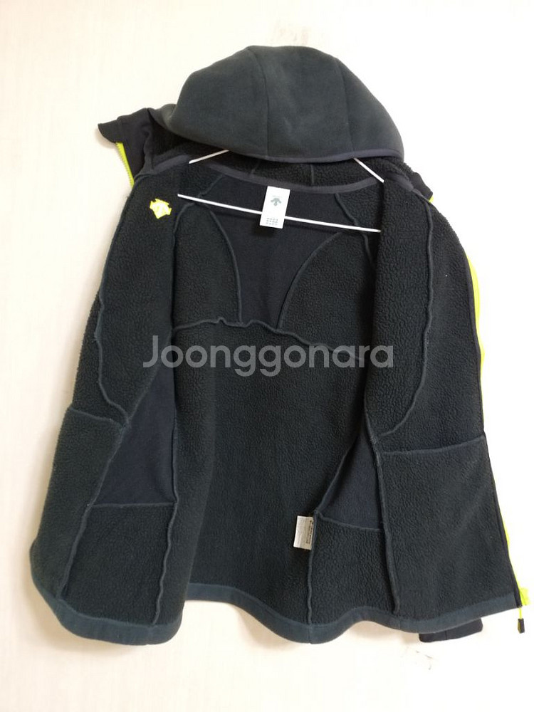 여성 데상트 후리스 후드집업 (스판85-90)--4