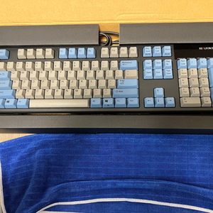 realforce r2 us4