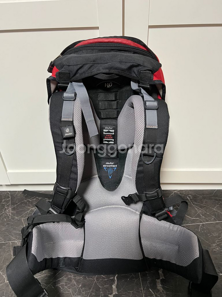 도이터 에어컨텍트 배낭--2