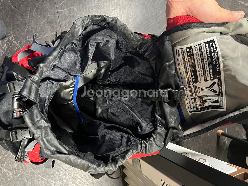 도이터 에어컨텍트 배낭--3