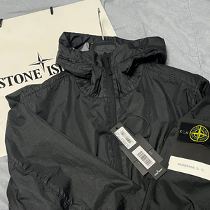 스톤아일랜드 멘브라나 바람막이