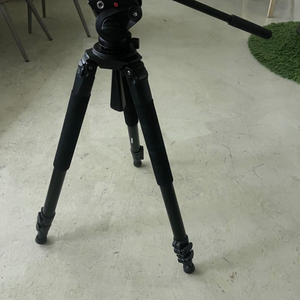 밀리부 삼각대 mtt701a 영상삼각대 팝니다